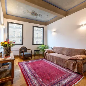  Apartment Nuovo Piazza Pitti Italy